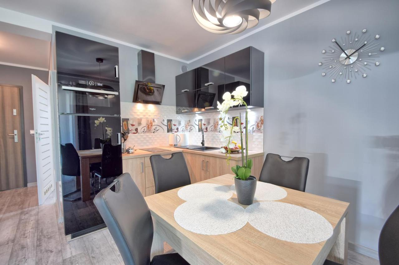 Sea-View Apartamenty Kolorowe Balkony ミエンジズドロイェ エクステリア 写真